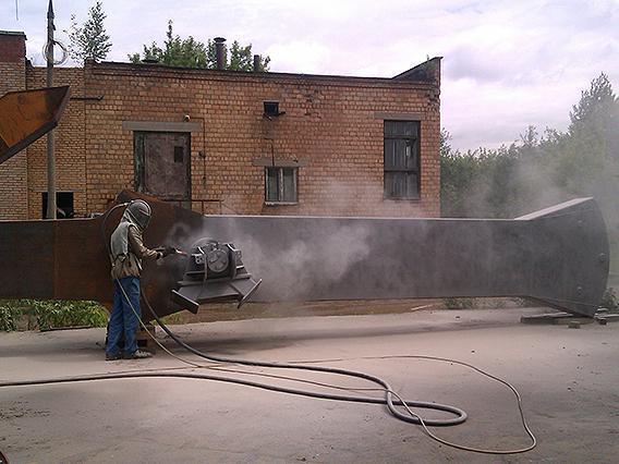 Пескоструйный способ зачистки металла